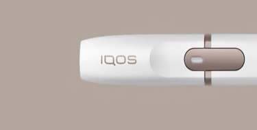 IQOS 2.4 PLUS battery power on top