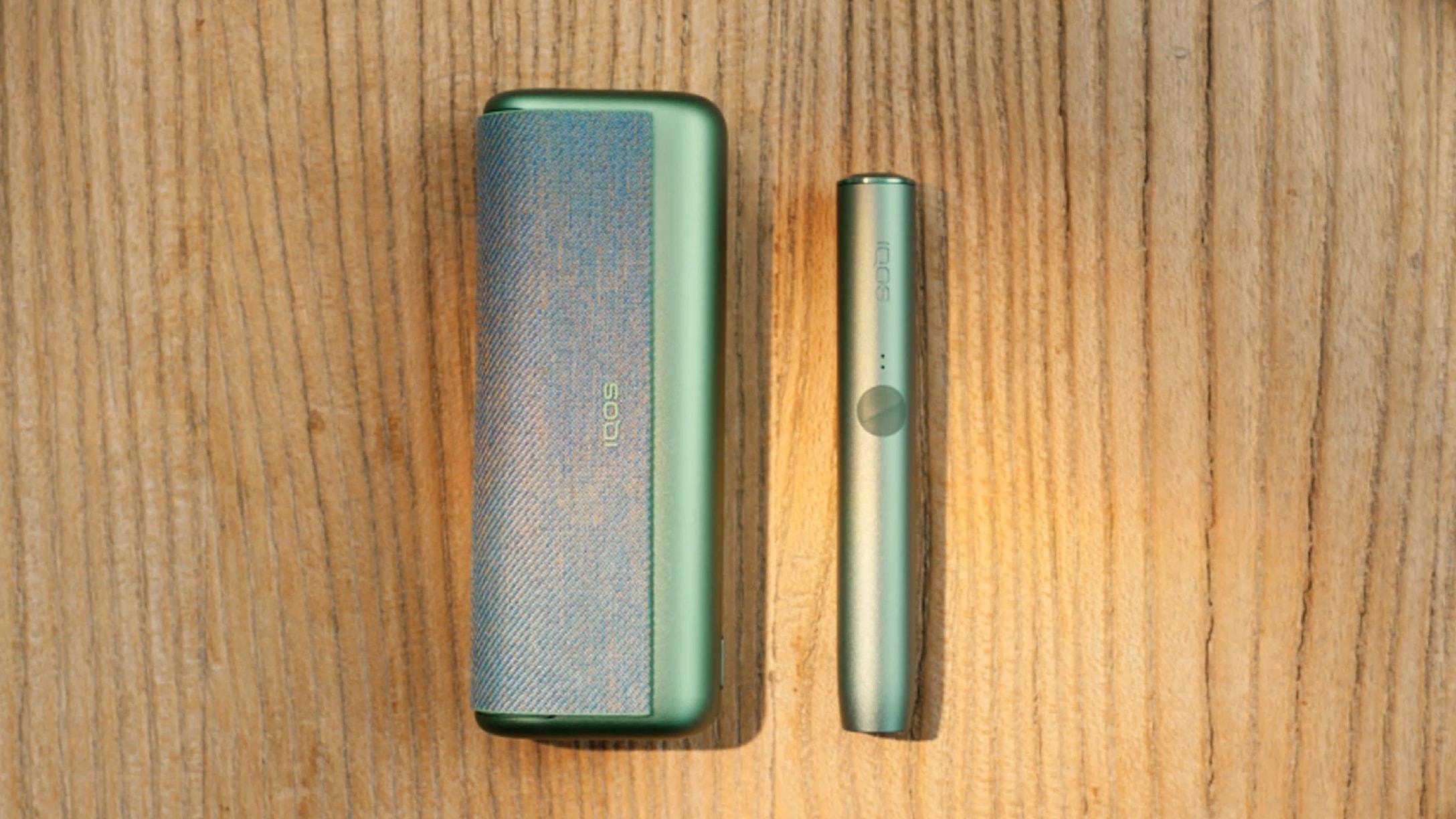 IQOS 3 DUO držalo in IQOS ILUMA držalo.