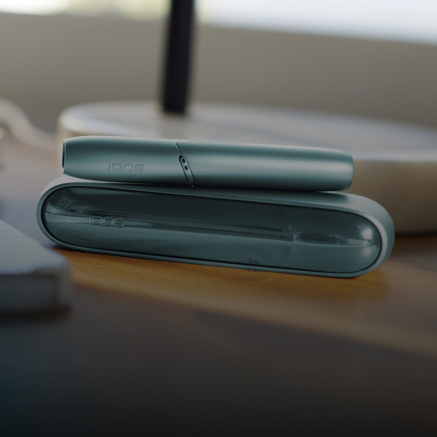 IQOS Originals Duo heated tobacco device on a table