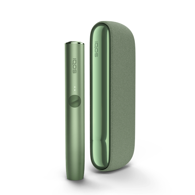 IQOS ILUMA naprava v MOSS GREEN zeleni barvi.